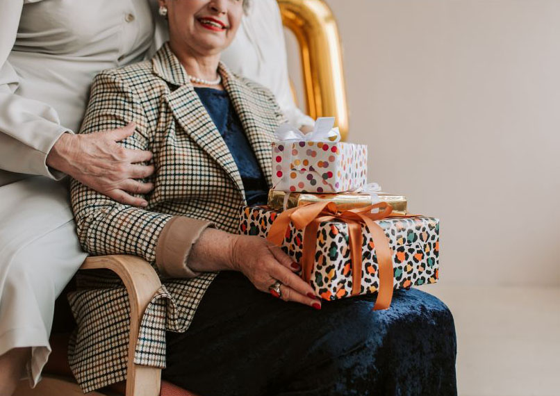 Navigating the Holidays with A Family member with Alzheimer's